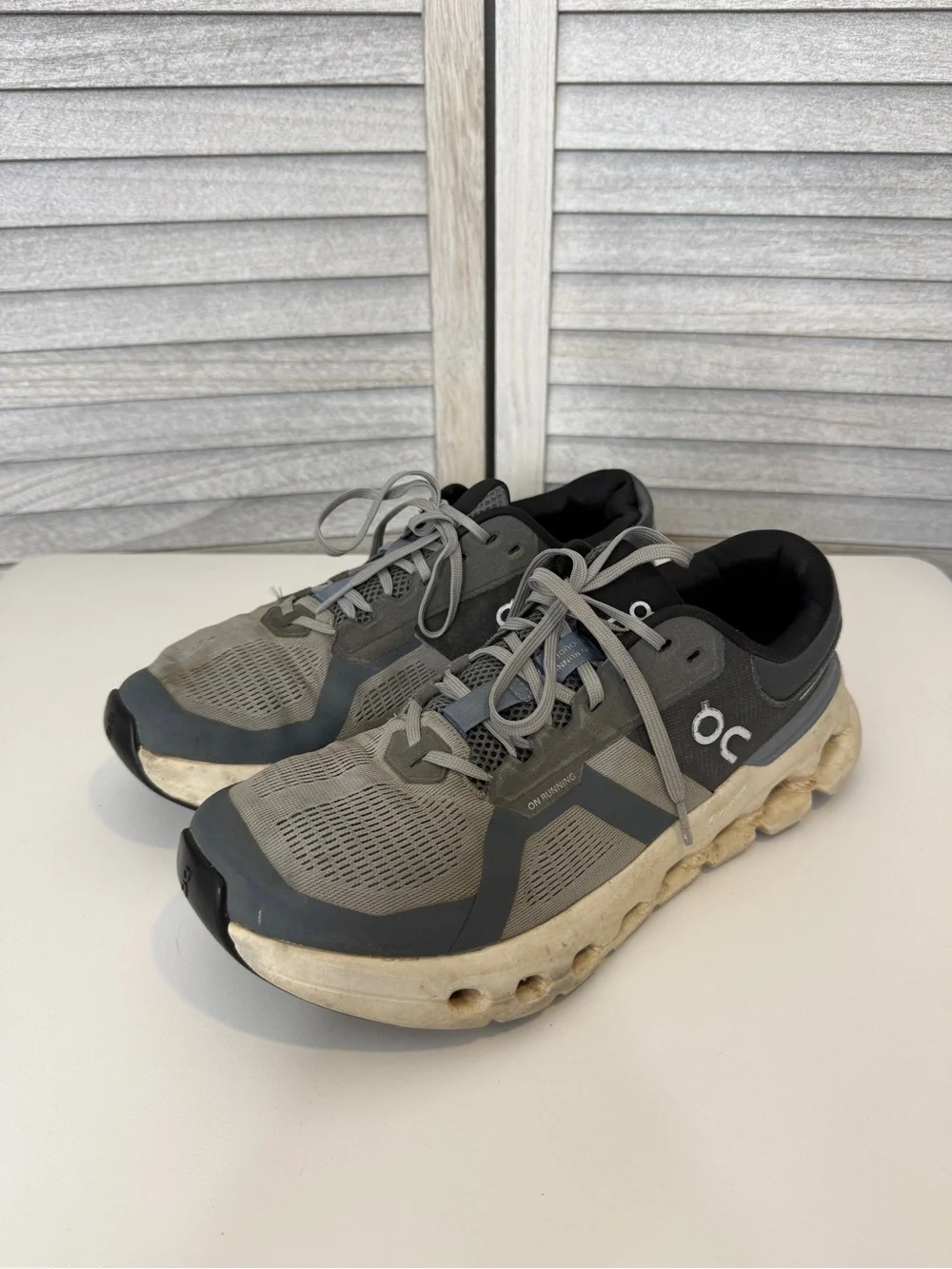 On Running Cloudace Running Shoes Gray Men’s 9.5 Women’s 11 EU 43